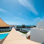 Velero Villa
