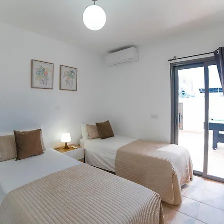 Velero Villa