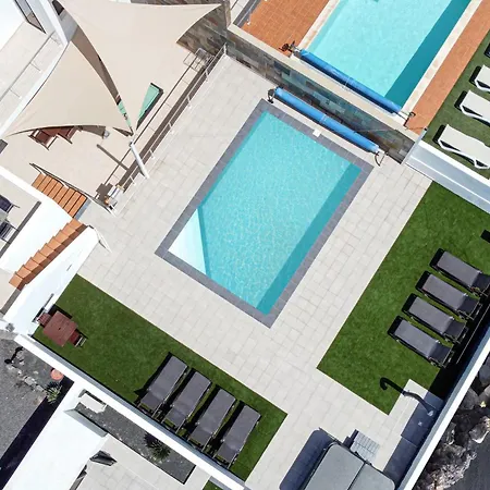 Velero Villa
