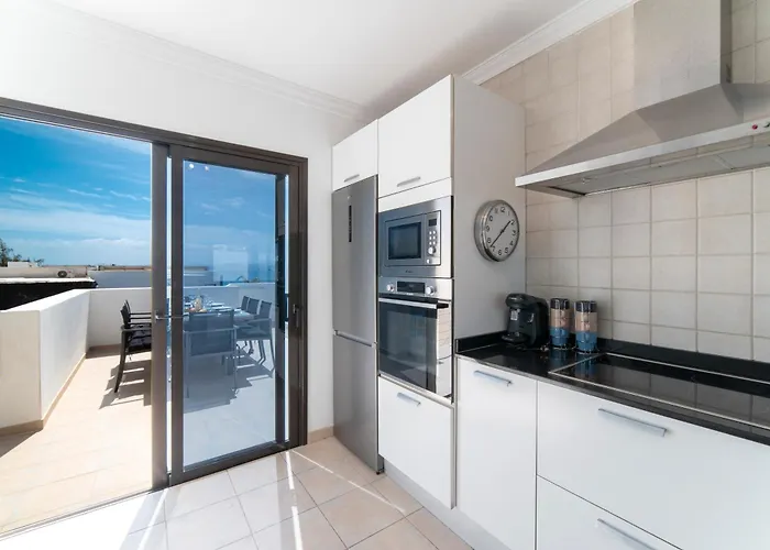 Velero Villa